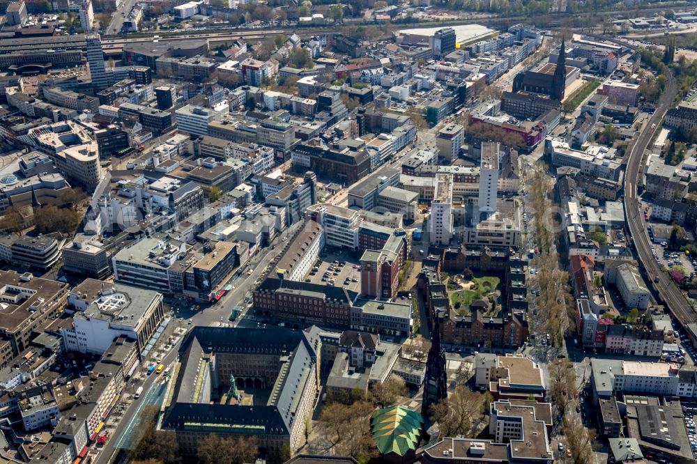 Aerial photograph Bochum - Town Hall building of the city administration Technisches Rathaus on Hans-Boeckler-Strasse in Bochum in the state North Rhine-Westphalia, Germany