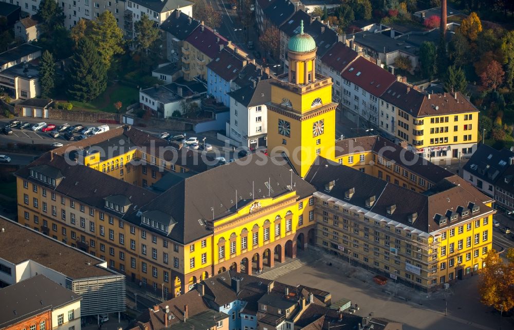 Aerial photograph Witten - Town Hall building of the city administration in Witten in the state of North Rhine-Westphalia. The yellow building with its tower is located in the historic town center of Witten