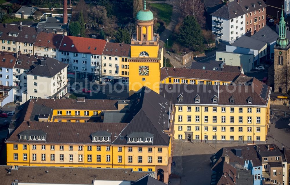 Aerial photograph Witten - Town Hall building of the city administration in Witten in the state of North Rhine-Westphalia. The yellow building with its tower is located in the historic town center of Witten