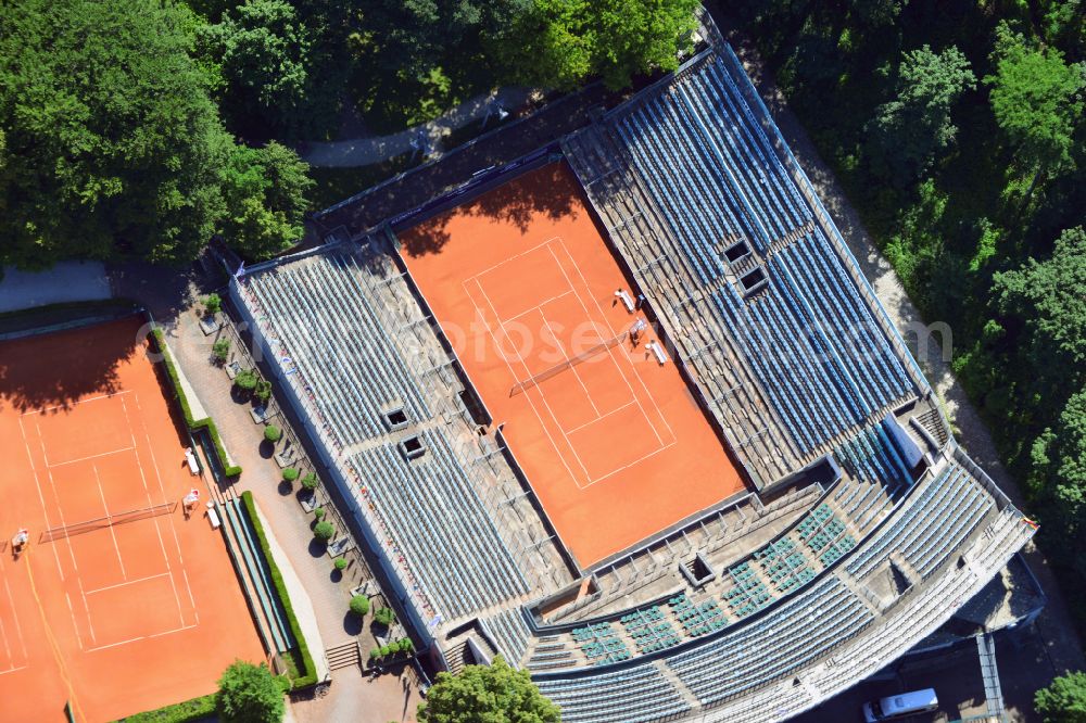 Aerial photograph Berlin - Building the tennis arena with play ground field Steffi-Graf-Stadion on street Auerbachstrasse in the district Grunewald in Berlin, Germany