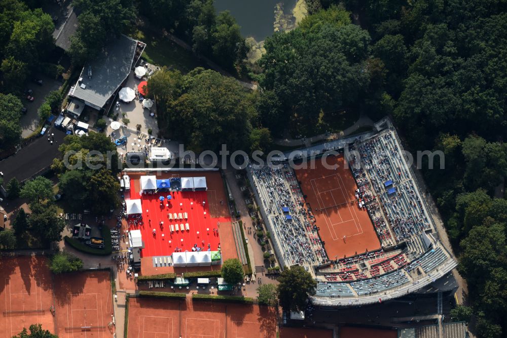 Berlin from above - Building the tennis arena with play ground field Steffi-Graf-Stadion on street Auerbachstrasse in the district Grunewald in Berlin, Germany