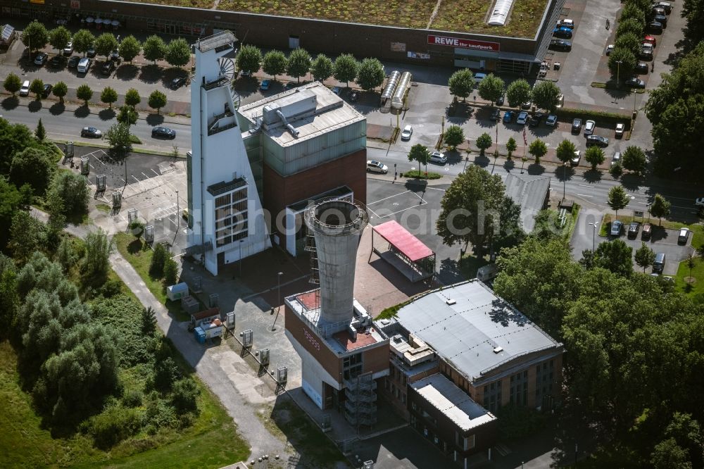 Aerial photograph Gelsenkirchen - Building of the theater playhouse in the district Bismarck in Gelsenkirchen at Ruhrgebiet in the state North Rhine-Westphalia, Germany