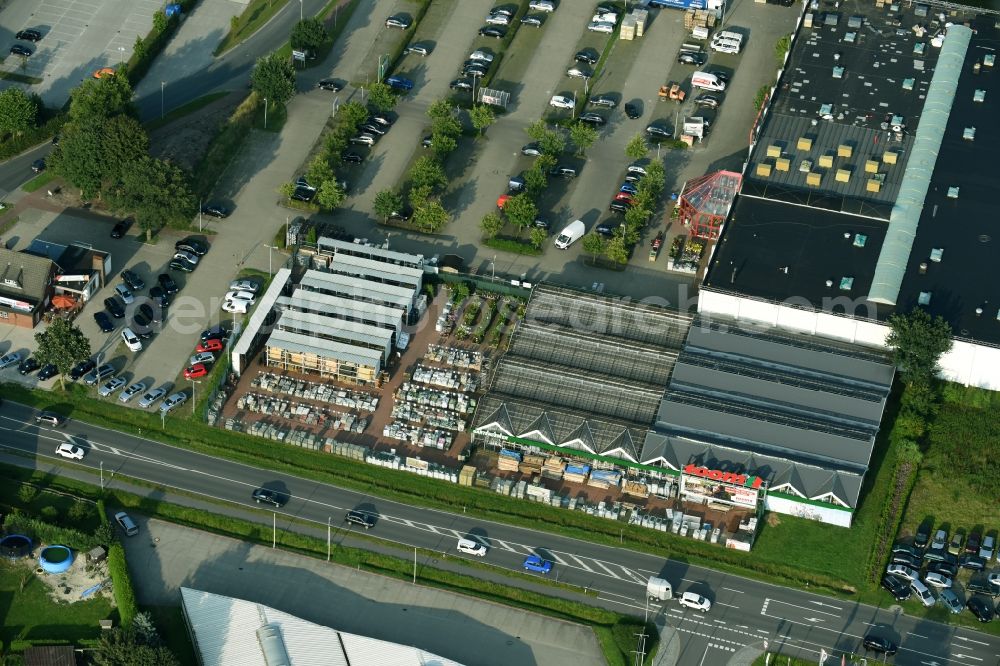 Aurich from the bird's eye view: Building of the Toom construction market in the Arentestrasse in Aurich in the state Lower Saxony