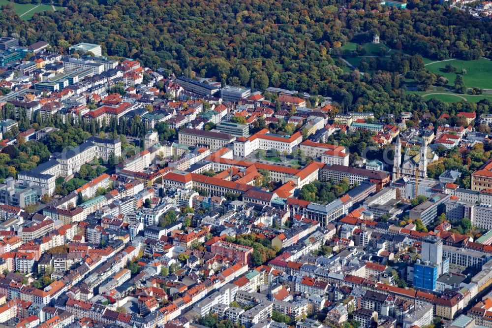 München from the bird's eye view: Overview of the Leopoldstrasse with buildings of the University LMU at the Geschwister-Scholl-Platz and Ludwigskirche in the district Schwabing in Munich in the federal state of Bavaria, Germany