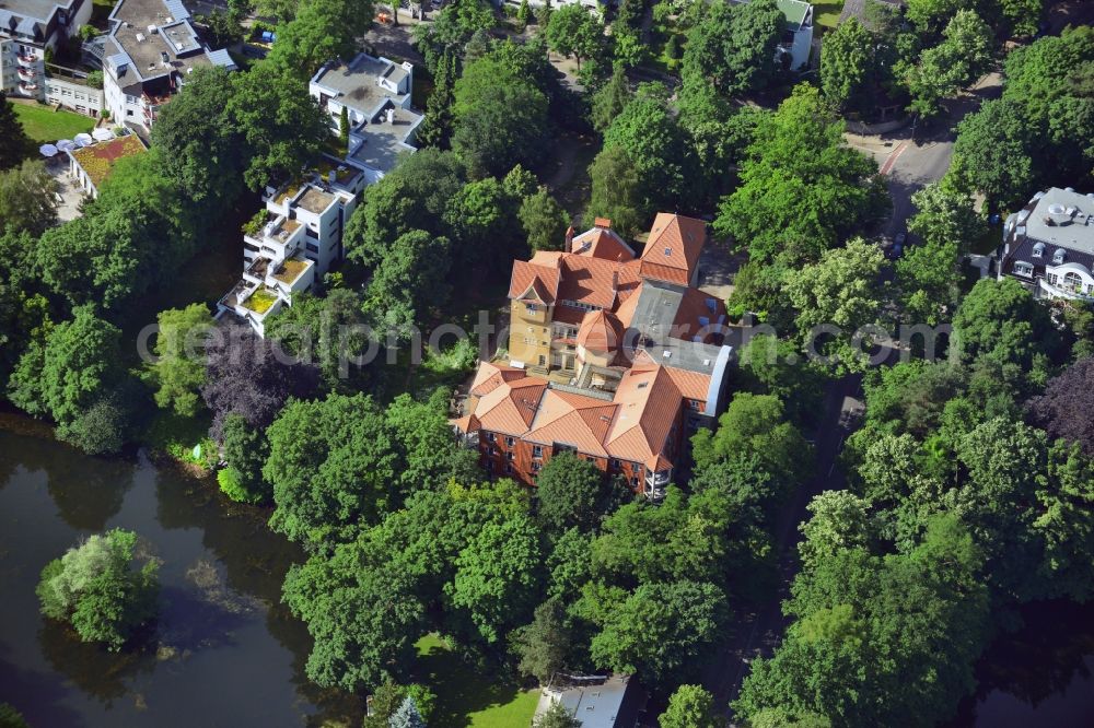 Aerial photograph Berlin Grunewald - Building of the villa walther on the shores of Lake Herthasee of the villa colony in Grunewald in Berlin