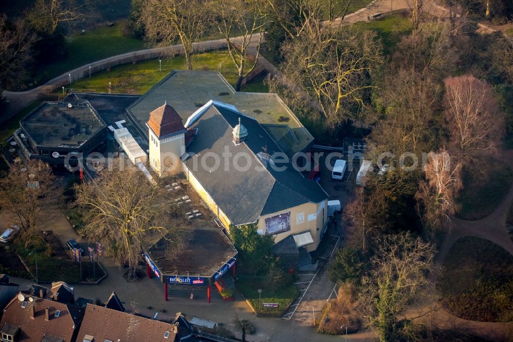 Aerial image Herne - Building of the theater playhouse Mondpalast at the park Wanne-Eickel in Herne in the state of North Rhine-Westphalia