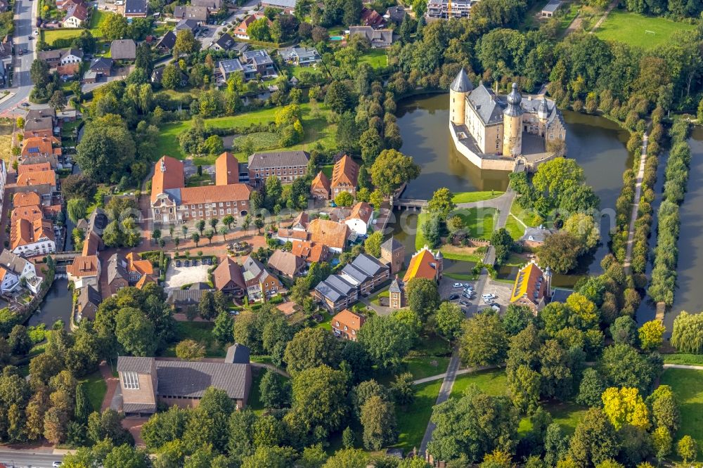 Aerial image Borken - Building of the education and training center Jugendburg Gemen in the district Gemen in Borken in the state North Rhine-Westphalia, Germany