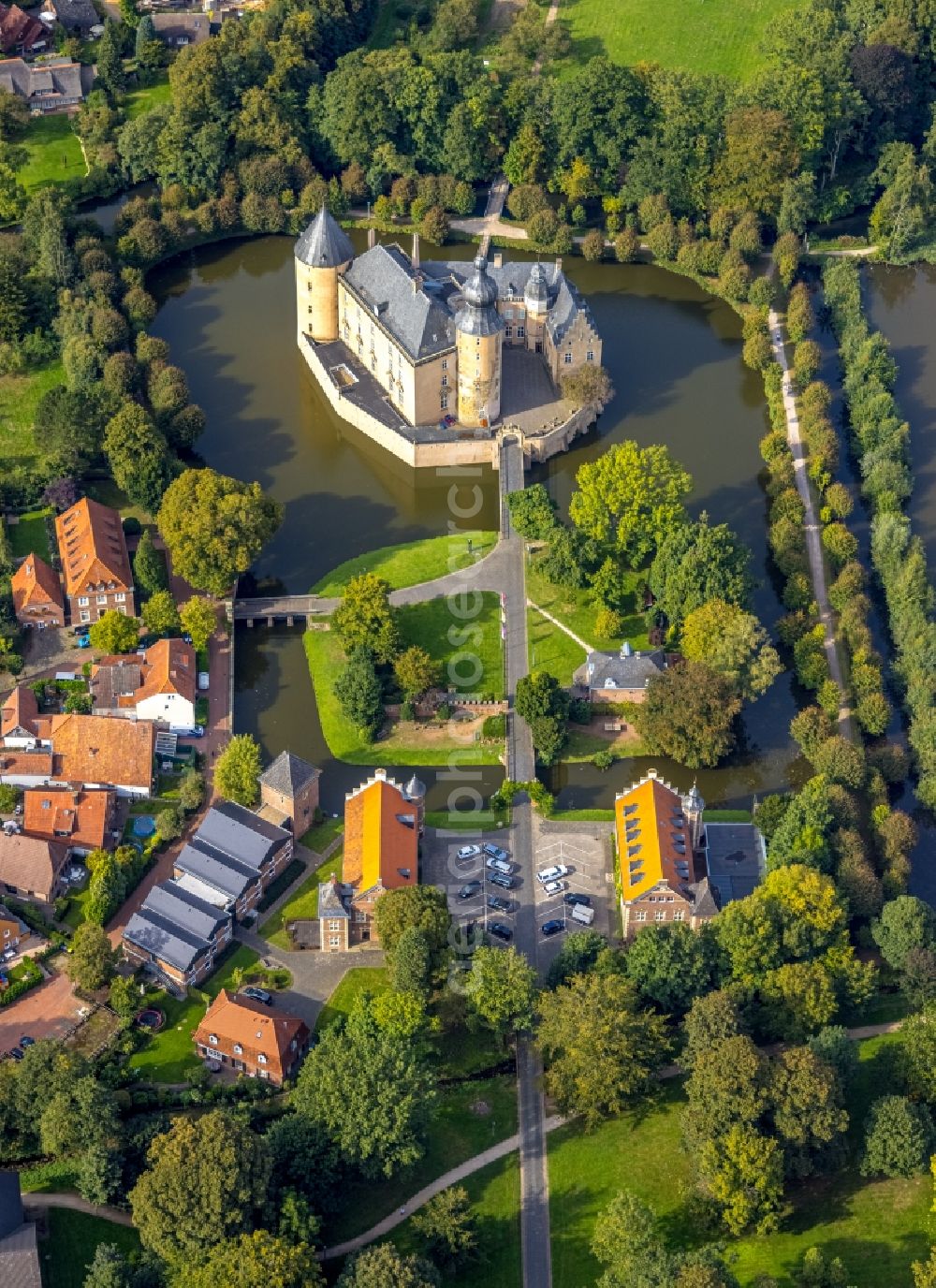 Borken from above - Building of the education and training center Jugendburg Gemen in the district Gemen in Borken in the state North Rhine-Westphalia, Germany