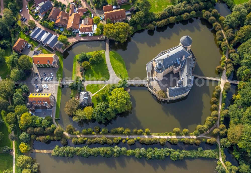 Aerial image Borken - Building of the education and training center Jugendburg Gemen in the district Gemen in Borken in the state North Rhine-Westphalia, Germany