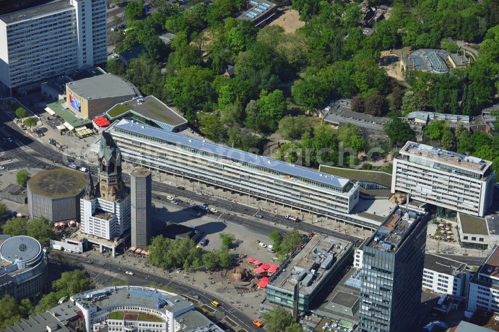 Aerial image Berlin - Partial view of the city at the City West Breitscheidplatz with the Kudammm in Berlin - Charlottenburg. With the overview of the city area between the high-rise Europa Center, Zoofenster, building ensemble Bikini - house opposite the ruins of the Kaiser Wilhelm Memorial Church