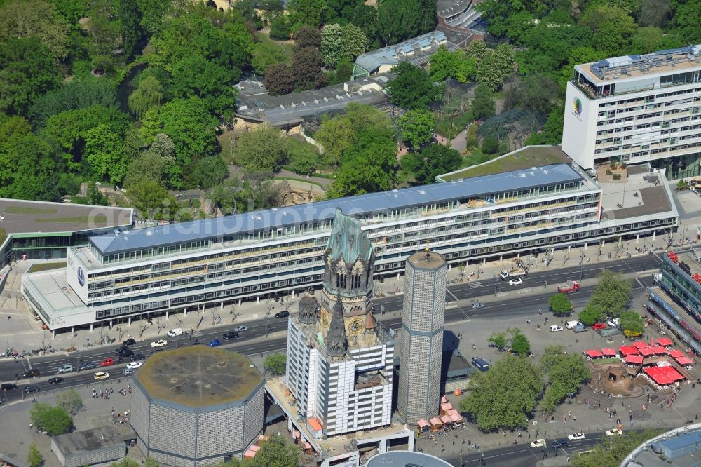 Aerial image Berlin - Partial view of the city at the City West Breitscheidplatz with the Kudammm in Berlin - Charlottenburg. With the overview of the city area between the high-rise Europa Center, Zoofenster, building ensemble Bikini - house opposite the ruins of the Kaiser Wilhelm Memorial Church