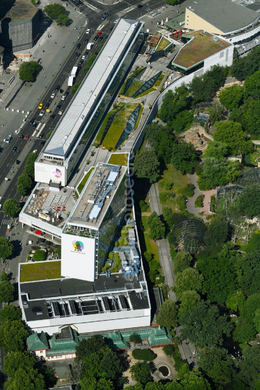 Berlin from the bird's eye view: Partial view of the Bikinihaus at the City West on Breitscheidplatz in Berlin - Charlottenburg