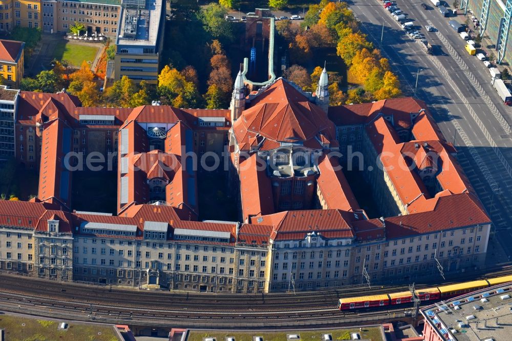 Berlin from above - Building complex of the court Amtsgericht Mitte and Landgericht Berlin - Dienststelle Littenstrasse in district Mitte in Berlin, Germany