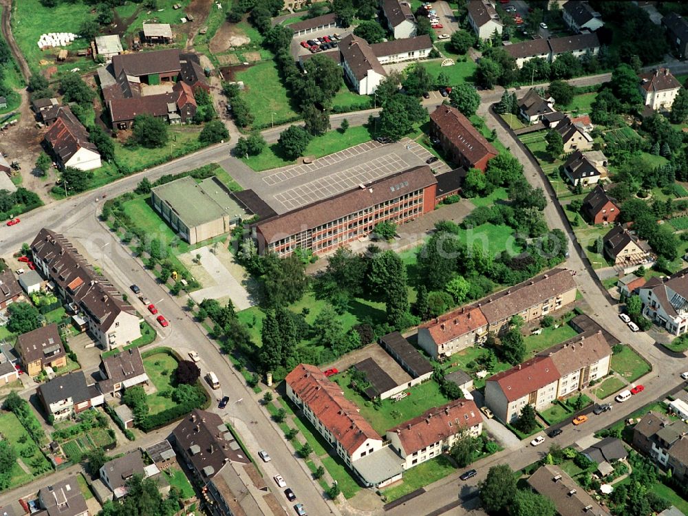 Moers from above - Building complex of the Vocational School Bergberufsschule Germendonk - heute DMT-Gesellschaft fuer Lehre und Beruf an der Taubenstrasse in Moers in the state North Rhine-Westphalia