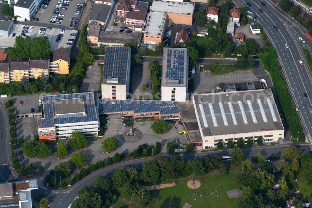 Aerial photograph Würzburg - Building complex of the Vocational School Berufliches Schulzentrum fuer Wirtschaft and Datenverarbeitung Wuerzburg , of Klara-Oppenheimer-Schule and the Berufsfachschule fuer PTA on the Friedrich-Spee-Strasse in the district Sanderau in Wuerzburg in the state Bavaria, Germany