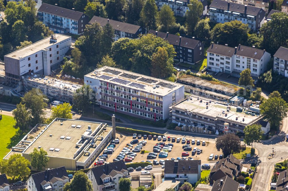 Aerial photograph Ennepetal - building complex of the Vocational School Berufskolleg Ennepetal on Wilhelmshoeher Strasse in Ennepetal at Ruhrgebiet in the state North Rhine-Westphalia, Germany