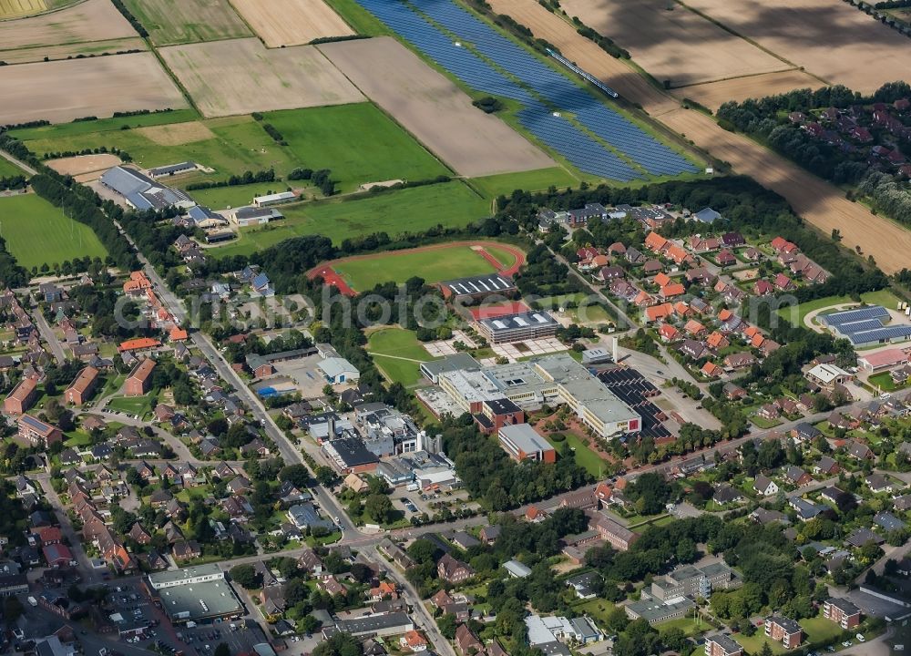 Niebüll from above - Building complex of the Vocational School and Gemeinschaftsschule Schulzentrum Niebuell in Niebuell North Friesland in the state Schleswig-Holstein, Germany