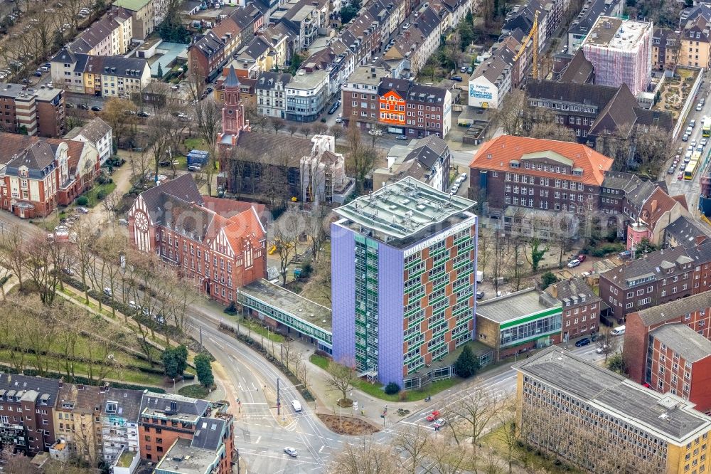 Aerial photograph Oberhausen - Building complex of the Vocational School des Hans-Boeckler-Berufskolleg on Otto-Dibelius-Strasse in Oberhausen at Ruhrgebiet in the state North Rhine-Westphalia, Germany