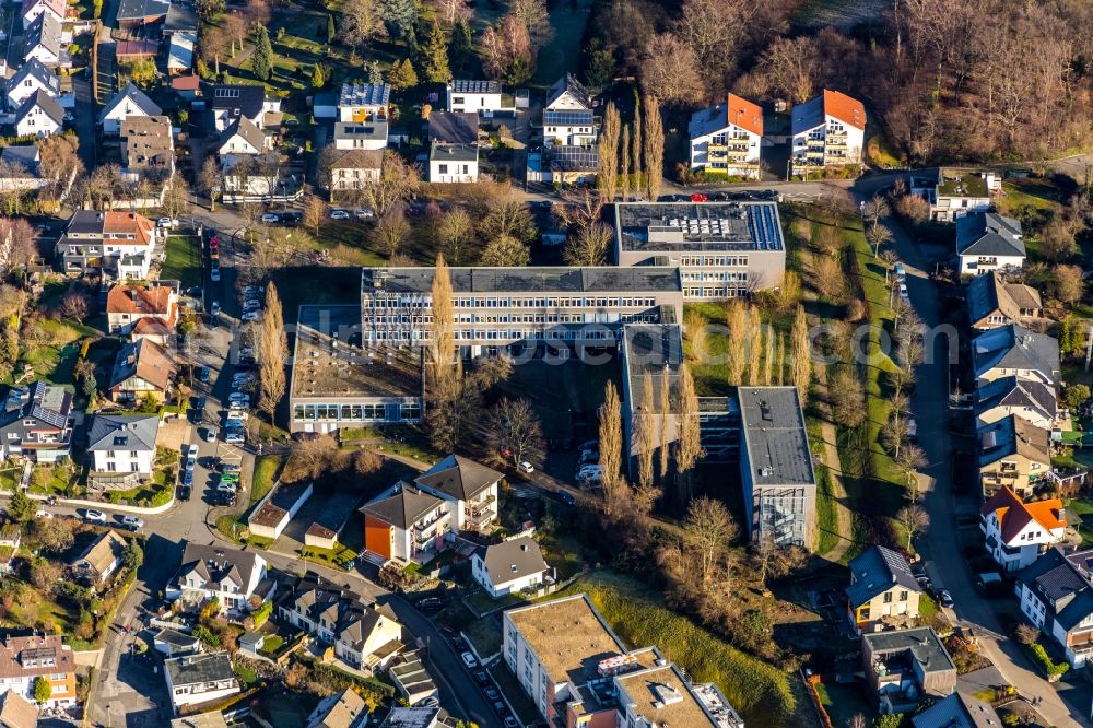 Hagen from the bird's eye view: Building complex of the Vocational School Kaethe-Kollwitz-Berufskolleg Hagen in Hagen in the state North Rhine-Westphalia, Germany