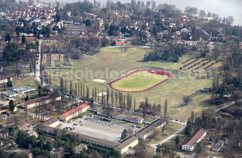 Aerial image Berlin - Building complex of the German army - Bundeswehr Bluecher barracks in the district Kladow in Berlin