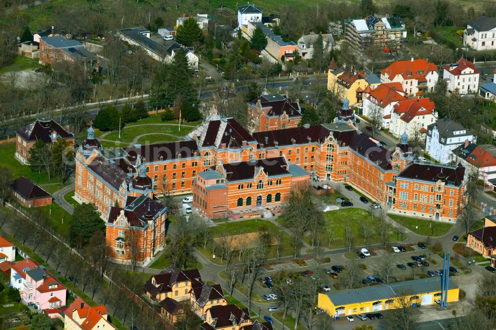 Aerial photograph Naumburg (Saale) - Building complex of the Federal Language Office of the Bundeswehr and Johann-Gottlieb-Fichte-Strasse in Naumburg (Saale) in the state Saxony-Anhalt, Germany