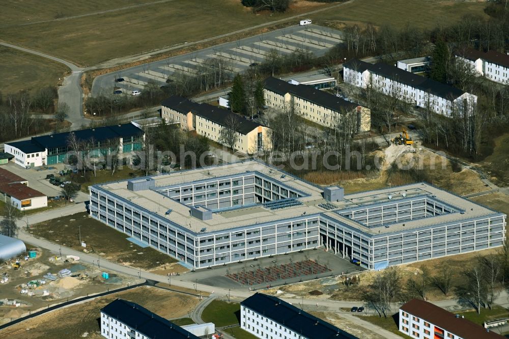 Aerial image Maising - Building complex of the German army - Bundeswehr military barracks General-Fellgiebel-Kaserne in Maising in the state Bavaria, Germany