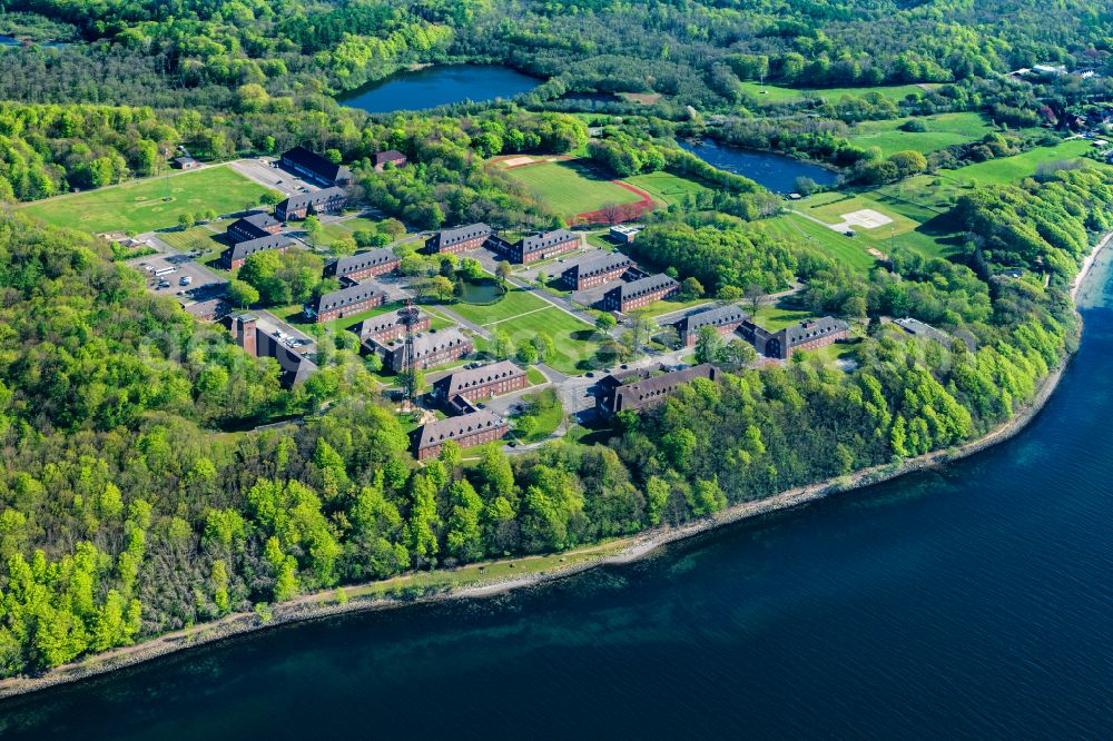 Glücksburg from the bird's eye view: Building complex of the German army - Bundeswehr military barracks the navy in the district Meierwik in Gluecksburg in the state Schleswig-Holstein, Germany