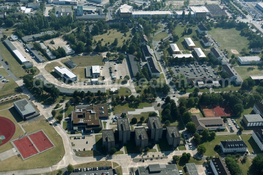 Aerial image Hannover - Building complex of the German army - Bundeswehr military barracks on the Vahrenwalder Strasse in Hannover in the state Lower Saxony