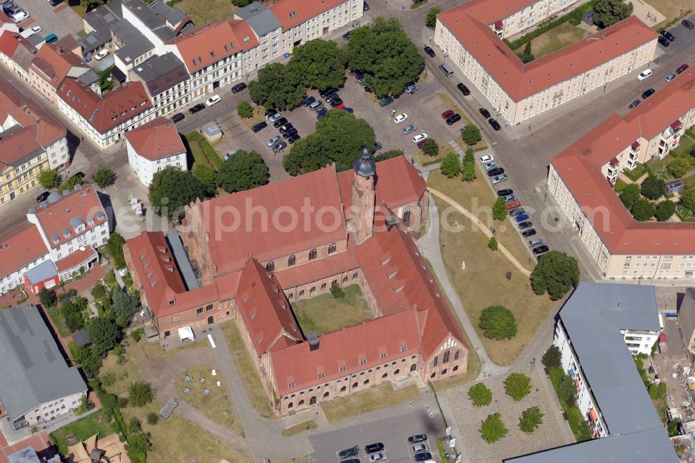 Brandenburg an der Havel from above - Building complex of the former monastery and today Archaeologisches Landesmuseum on Heidestrasse in Brandenburg an der Havel in the state Brandenburg