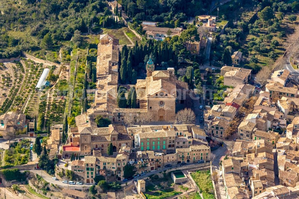 Aerial photograph Valldemossa - Building complex of the former monastery and today's museum of Kartause von Valldemossa on Placa Cartoixa in Valldemossa in Balearische Insel Mallorca, Spain