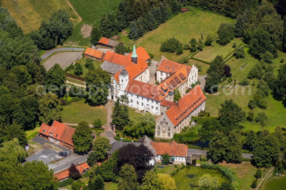 Warendorf from above - Building complex of the former Vinnenberg Monastery and today's country inn Zum kuehlen Grunde in Warendorf in the federal state of North Rhine-Westphalia, Germany