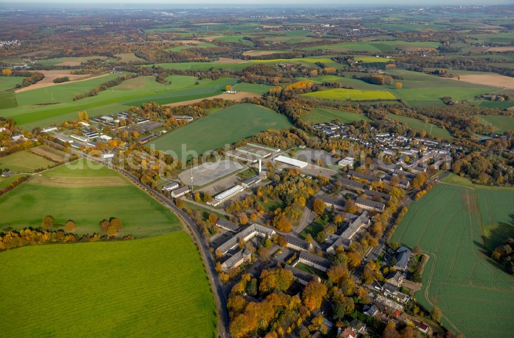 Aerial photograph Düsseldorf - Building complex of the former military barracks Bergische Kaserne on Bergische Landstrasse in Duesseldorf in the state North Rhine-Westphalia, Germany