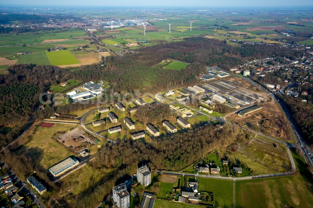 Aerial photograph Emmerich am Rhein - Building complex of the former military barracks in Emmerich am Rhein in the state North Rhine-Westphalia