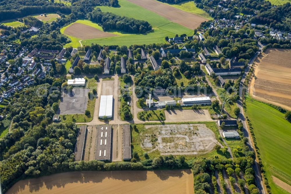 Düsseldorf from above - Building complex of the former military barracks Bergische Kasernen with surrounding fields in Duesseldorf at Ruhrgebiet in the state North Rhine-Westphalia