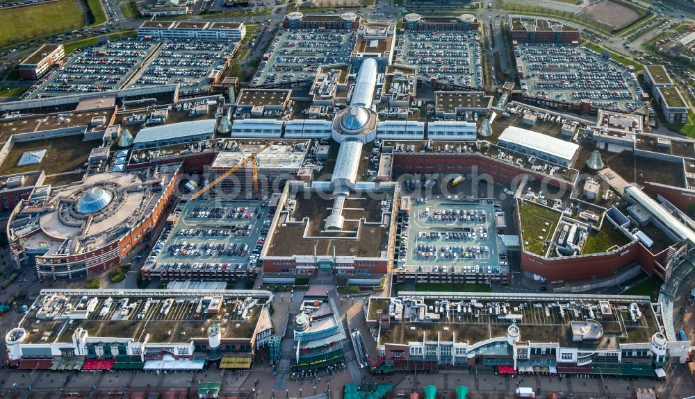 Oberhausen from above - Building complex of the shopping mall Centro in Oberhausen in the state of North Rhine-Westphalia. The mall is the heart of the Neue Mitte part of the city and is located on Osterfelder Strasse