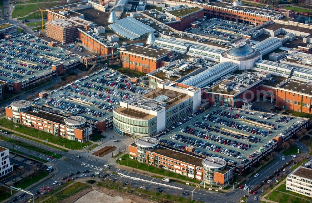 Aerial image Oberhausen - Building complex of the shopping mall Centro in Oberhausen in the state of North Rhine-Westphalia. The mall is the heart of the Neue Mitte part of the city and is located on Osterfelder Strasse