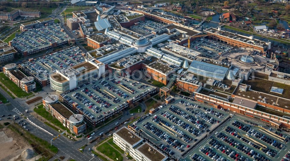 Oberhausen from above - Building complex of the shopping mall Centro in Oberhausen in the state of North Rhine-Westphalia. The mall is the heart of the Neue Mitte part of the city and is located on Osterfelder Strasse