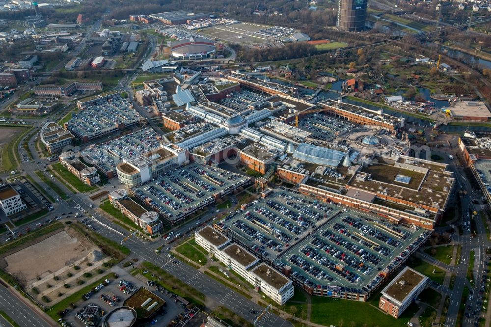 Oberhausen from the bird's eye view: Building complex of the shopping mall Centro in Oberhausen in the state of North Rhine-Westphalia. The mall is the heart of the Neue Mitte part of the city and is located on Osterfelder Strasse