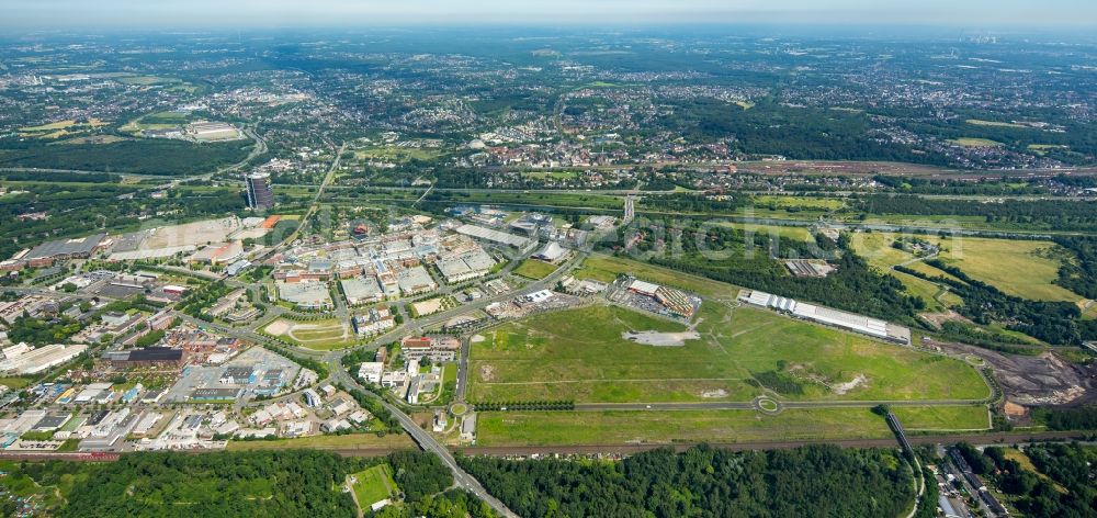 Oberhausen from the bird's eye view: Building complex of the shopping mall Centro in Oberhausen in the state of North Rhine-Westphalia. The mall is the heart of the Neue Mitte part of the city and is located on Osterfelder Strasse