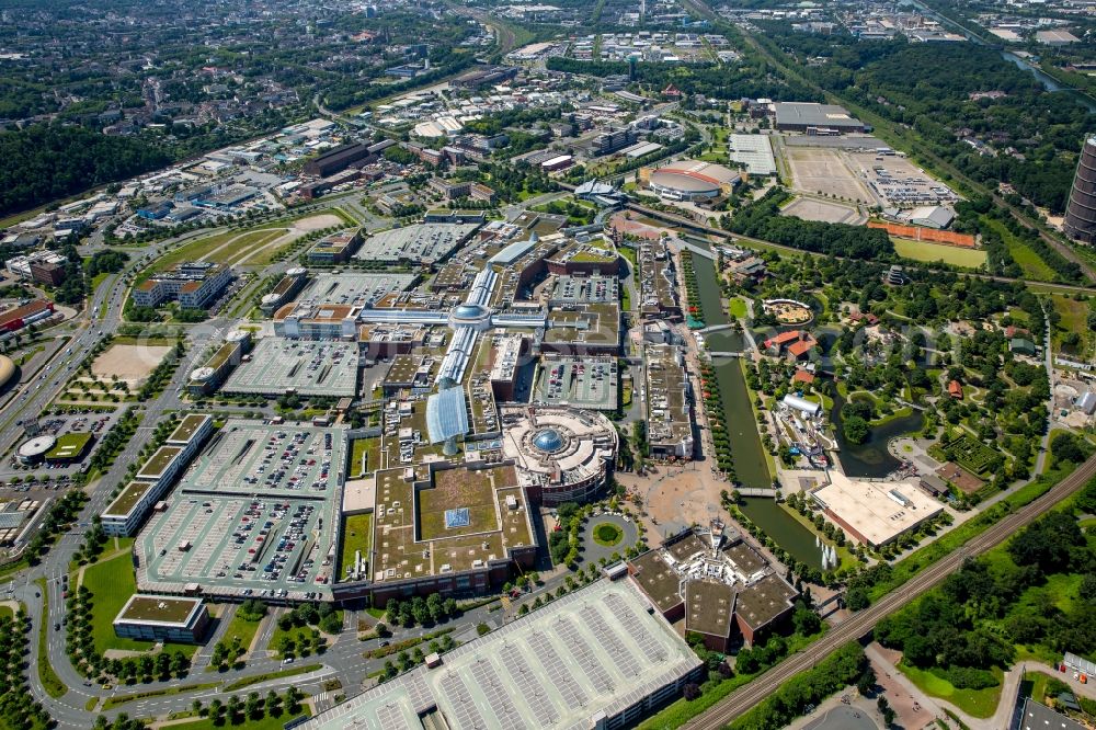 Oberhausen from above - Building complex of the shopping mall Centro in Oberhausen in the state of North Rhine-Westphalia. The mall is the heart of the Neue Mitte part of the city and is located on Osterfelder Strasse