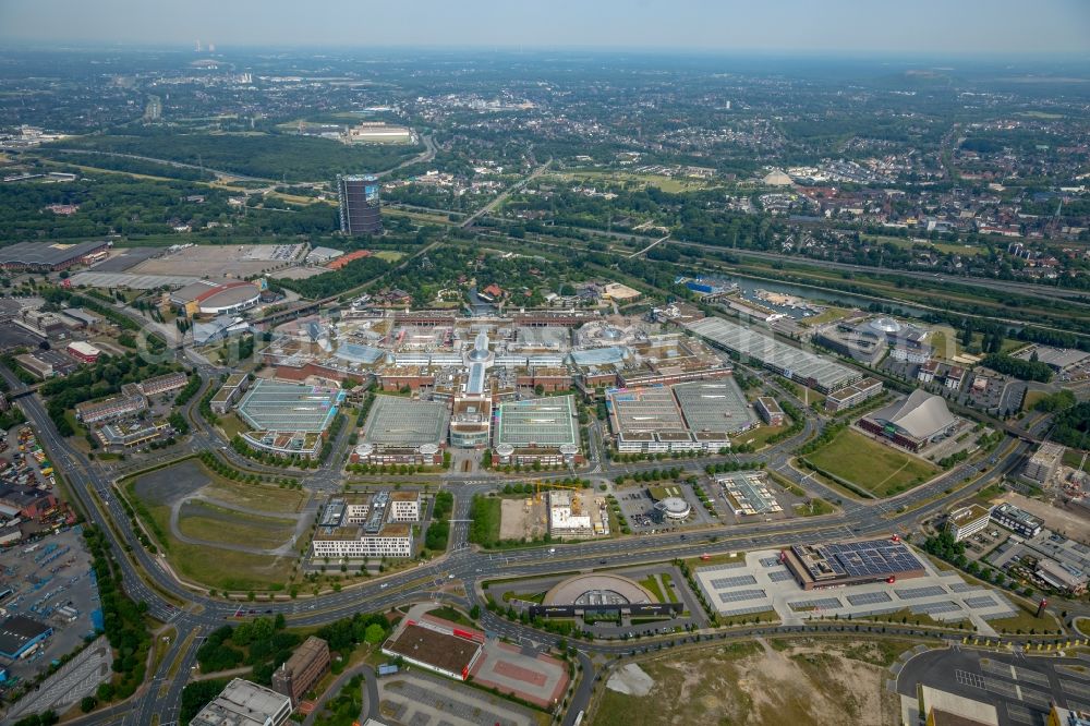 Oberhausen from the bird's eye view: Building complex of the shopping mall Centro in Oberhausen in the state of North Rhine-Westphalia. The mall is the heart of the Neue Mitte part of the city and is located on Osterfelder Strasse