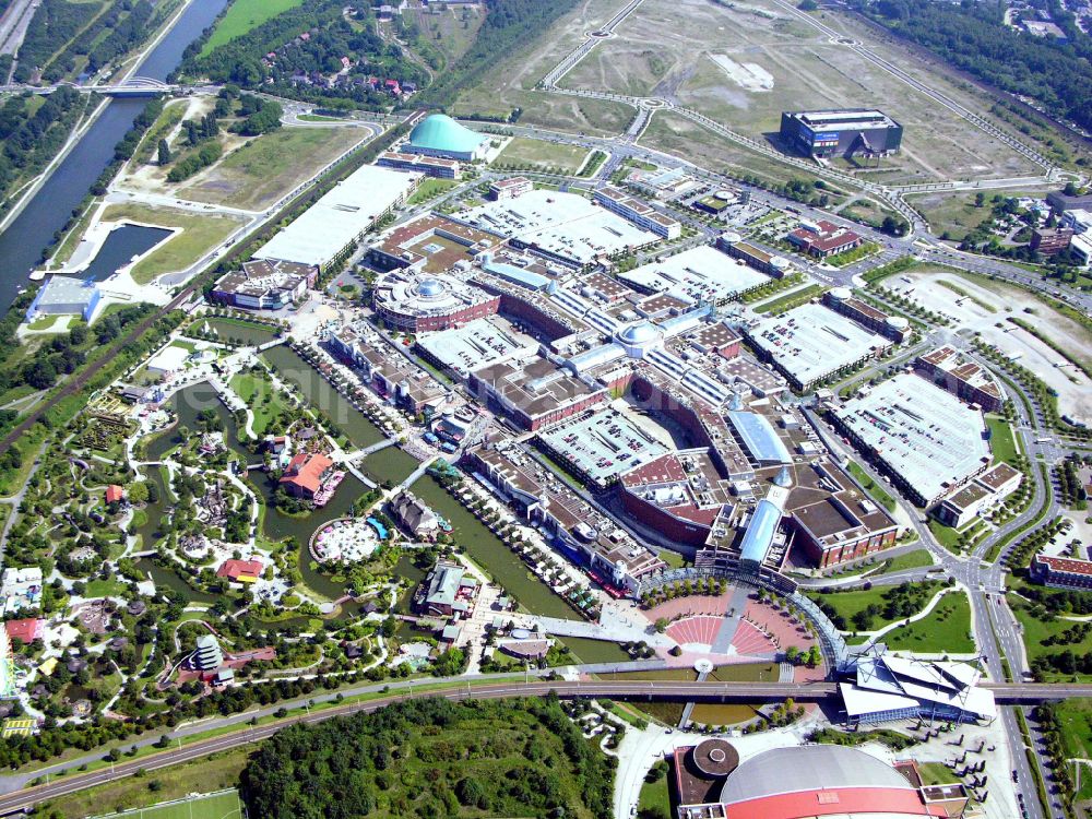 Oberhausen from above - Building complex of the shopping mall Centro in Oberhausen at Ruhrgebiet in the state of North Rhine-Westphalia. The mall is the heart of the Neue Mitte part of the city and is located on Osterfelder Strasse