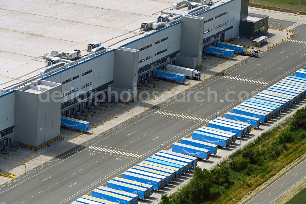 Aerial photograph Cretzschwitz - Building complex and grounds of the logistics center Amazon in Cretzschwitz in the state Thuringia, Germany