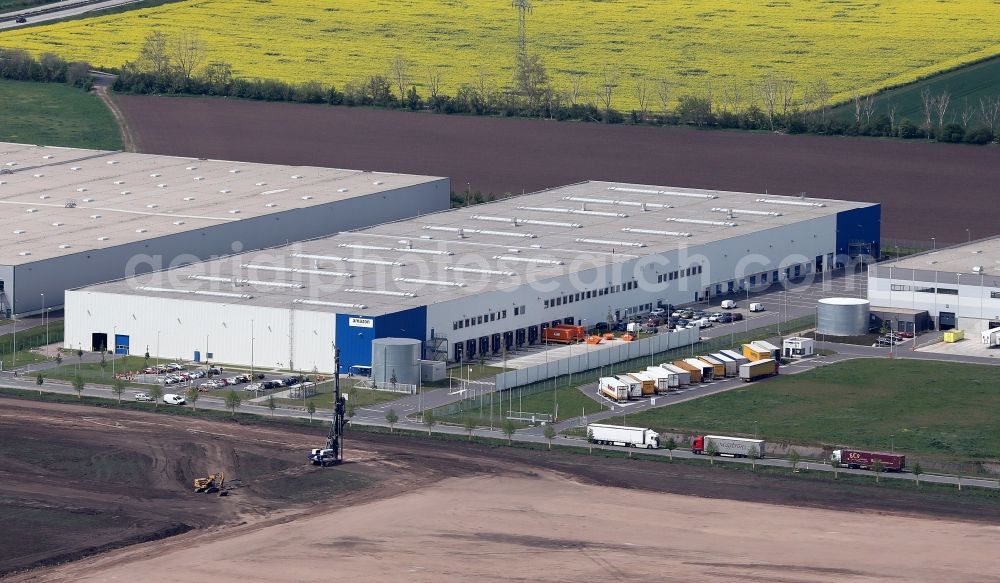 Aerial photograph Erfurt - Building complex and grounds of the logistics center Amazon Logistik in the district Stotternheim in Erfurt in the state Thuringia, Germany