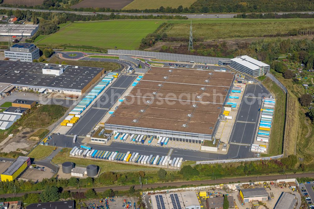 Aerial photograph Rüdinghausen - Building complex and grounds of the logistics center with a new Amazon building on Menglinghauser Strasse - Siemensstrasse in Ruedinghausen at Ruhrgebiet in the state North Rhine-Westphalia, Germany