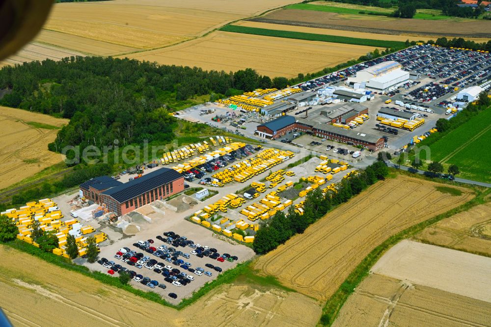 Lüdersfeld from above - Building complex and grounds of the logistics center AUTOKONTOR BAYERN GmbH on street Schachtstrasse in Luedersfeld in the state Lower Saxony, Germany