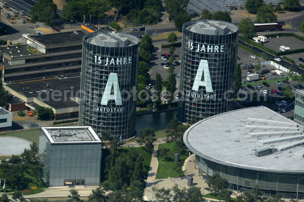 Wolfsburg from above - Building complex and grounds of the logistics center der Autostadt des VW Volkswagen- Werkes in Wolfsburg in the state Lower Saxony