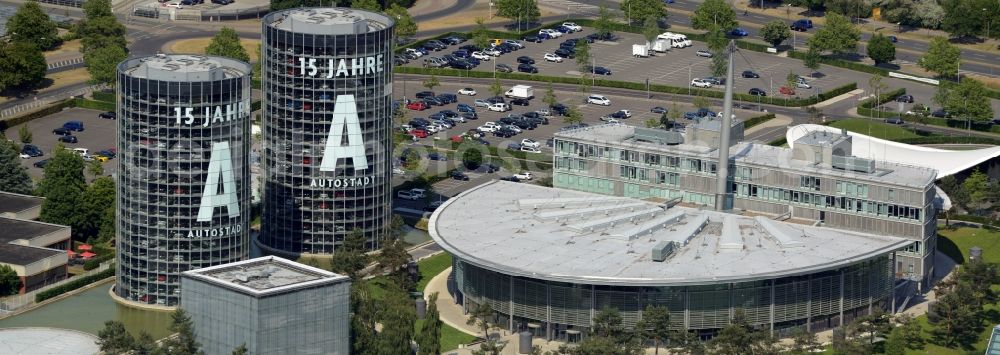 Aerial photograph Wolfsburg - Building complex and grounds of the logistics center der Autostadt des VW Volkswagen- Werkes in Wolfsburg in the state Lower Saxony