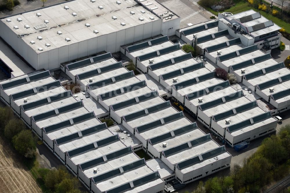 Aerial photograph Einbeck - Building complex and grounds of the logistics center Deutsche Post Dialog Solutions GmbH - Lettershop on Hansestrasse in Einbeck in the state Lower Saxony