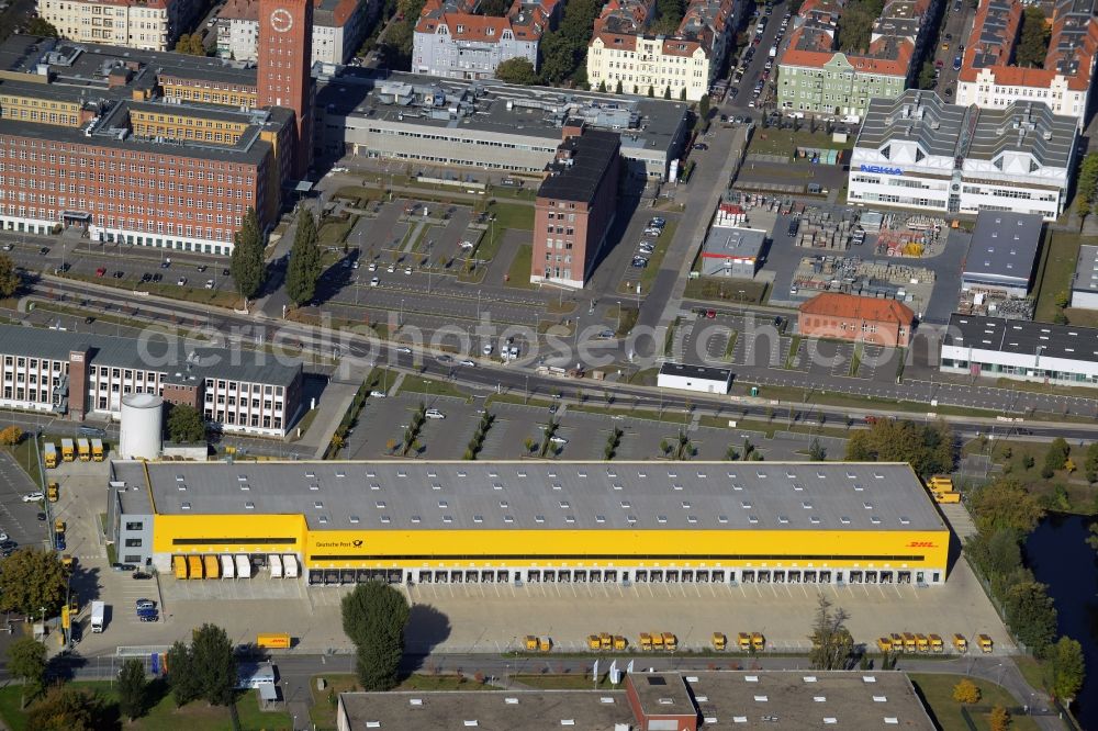 Aerial photograph Berlin - Building complex and grounds of the logistics center of Deutschen Post DHL Hub on Wohlrabedamm in Berlin in Germany